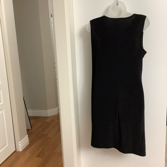 Size L 38-40 bust Slimming Little Black Dress - Picture 4 of 5